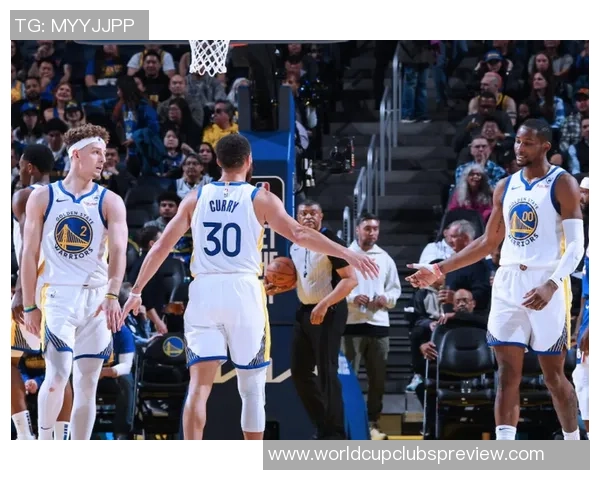 勇士与灰熊精彩对决录像回放分析及赛后精彩瞬间回顾